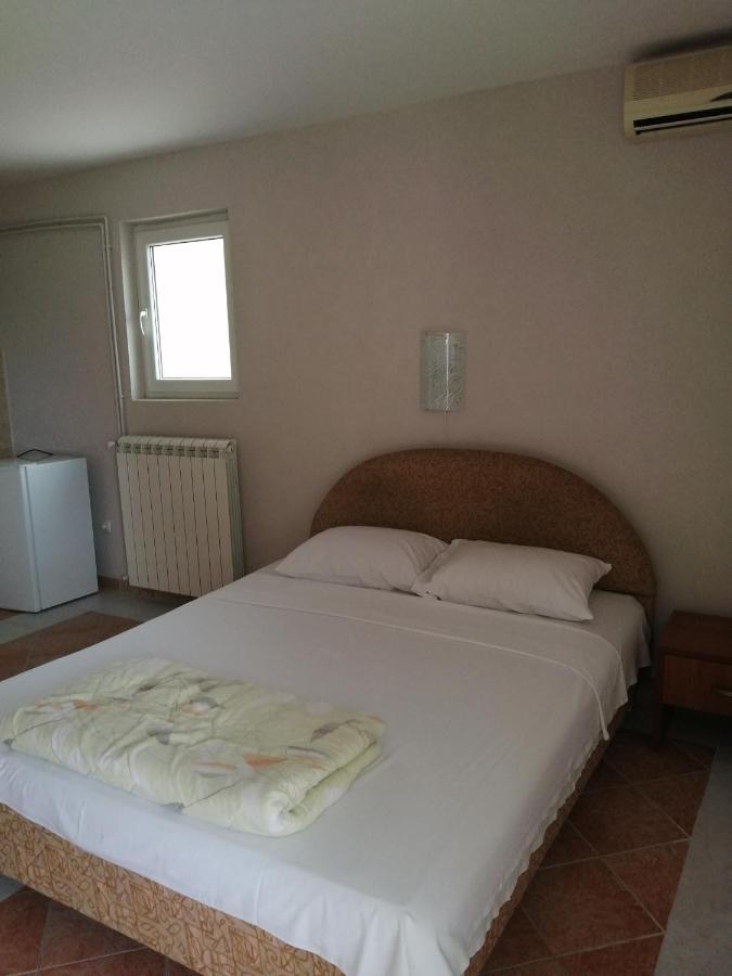 Apartmani In Будва Экстерьер фото